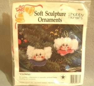 VTG HOBBY KRAFT SOFT SCULPTURE ORNAMENT KIT~"CLOWNS"~#9337~NEW - Picture 1 of 3