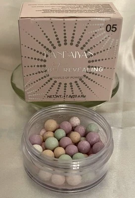 Face Powder Pearls Brighten Correct Setting Finishing Glow Light Reflecting Puff - Image 1 of 4