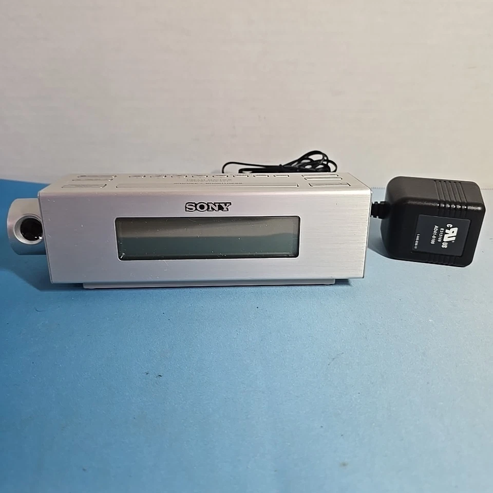 Sony Dream Machine ICF-C717PJ Alarm Clock AM/FM Radio with projector - Image 1 of 4