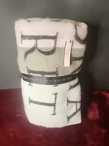 NWT Victoria's Secret RARE 2016 Limited Edition Pink Gray White Blanket 50 x 60" - Picture 1 of 5