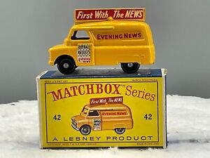 Moko Matchbox No.42A Bedford Evening News 1957 Mint,Genuine In Original D box!