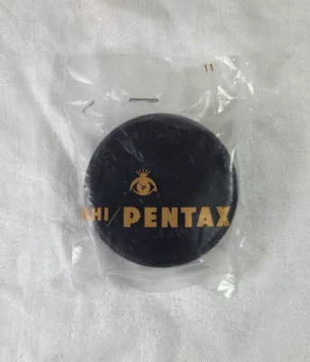 NEW IN THE FACTORY BAG - Asahi Pentax M42 Screw On Rear Lens Cap - Image 1 of 3