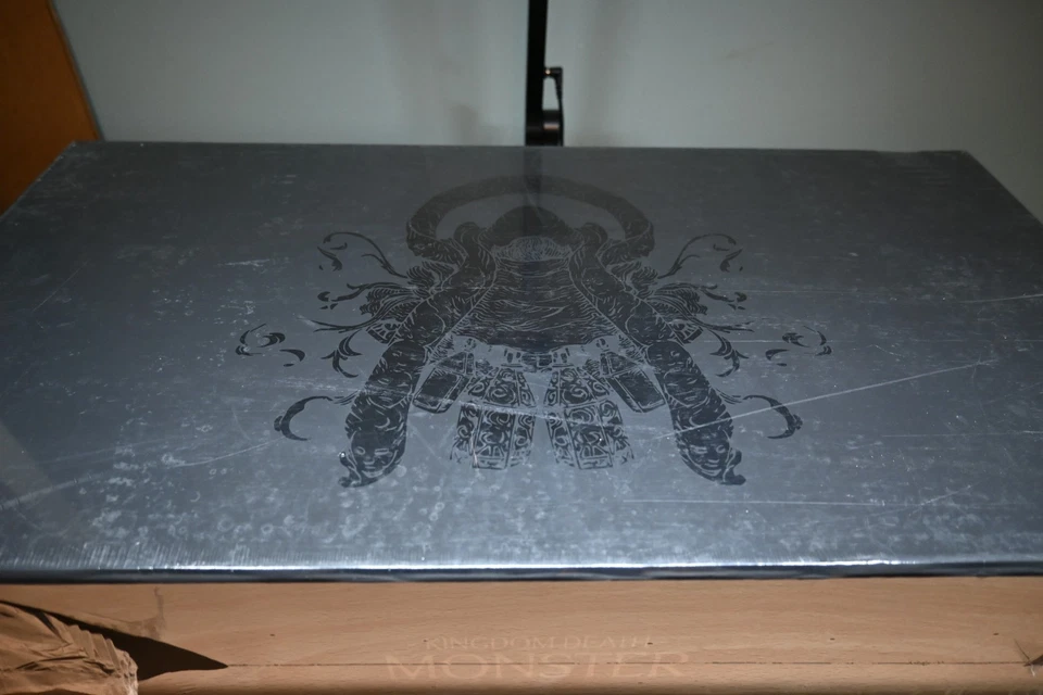 Kingdom Death: Monster Core Juego V1.5 - Nuevo Foto 1 de 4