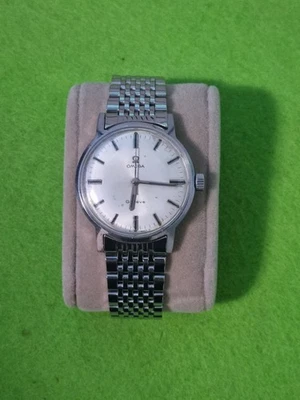 Omega Geneve [ 135.070 ] calibro 601 funzionante a carica manuale da uomo 35mm  - Immagine 1 di 4