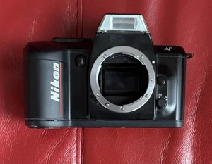 Nikon F-401S AF analoge Spiegelreflexkamera 35 mm nur Ersatzteile - Bild 1 von 5