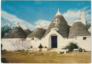 ALBEROBELLO - BARI - TRULLI CARATTERISTICI - VIAGG. 1975 -46629- - Picture 1 of 1