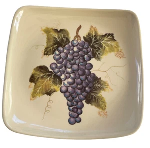 3 Tabletops Unlimited GRAPE Design Purple White Melamine 8.5” Sq Luncheon Plate - Picture 1 of 7