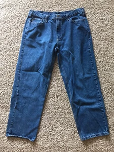 Carhartt Mens Jeans  Relaxed Fit Straight Leg Size 42x32  (measures 40x31.5) - Picture 1 of 8