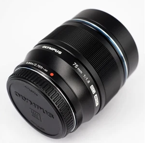 Olympus 75mm f1.8 M.ZUIKO Digital ED Lens M4/3(Black ) - Bild 1 von 8