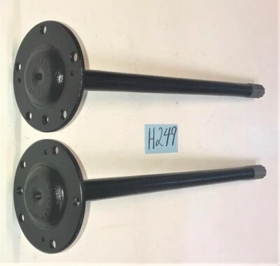 AUSTIN HEALEY BN4 - BJ8 RIGHT and LEFT SIDE REAR AXLE SHAFTS   H249 - Image 1 of 4