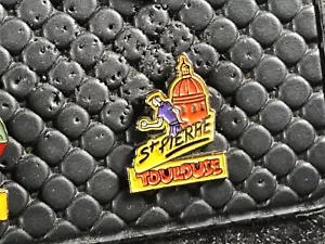 PINS SPORT PETANQUE CLUB TOULOUSE BADGE - Picture 1 of 1