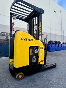 2014 HYSTER N40ZRS2-16.5 ELECTRIC Reach Truck Narrow Aisle Forklift w/Charger - Picture 1 of 12