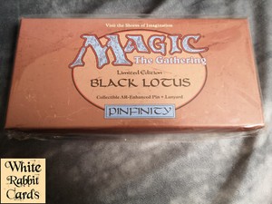 Pinfinity Magic The Gathering Limited Edition Black Lotus AR Pin + Lanyard - new