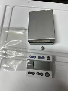 Temporizador de alarma rastreable de cuatro canales VWR 62344-641 con reloj - Imagen 1 de 4