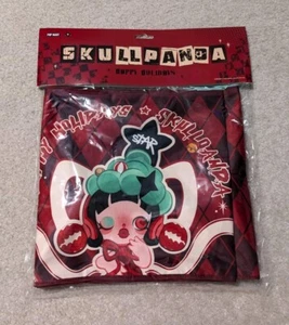 Pop Mart SKULLPANDA Christmas Series Home Fabric Decoration New in Bag - Picture 1 of 3