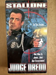 Judge Dredd (VHS, 1995) - Picture 1 of 1