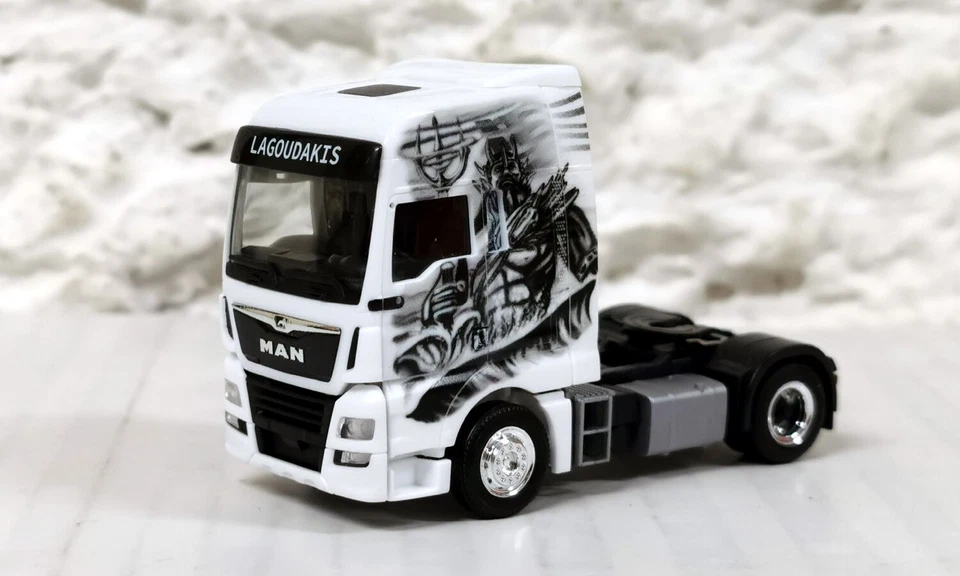 Herpa 314480 - Man Tgx XXL 'Lagoudakis 2/Poseidon' - 1:87 - Image 1 of 1
