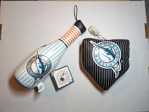 Florida Marlins Baseball & Bat Window Cling Good Stuff Vintage 1993 Miami Cover