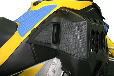 2008-12 Ski Doo XP CHASSIS SNOWMOBIILE KNEEPADS PAD BLACK - Image 1 of 2