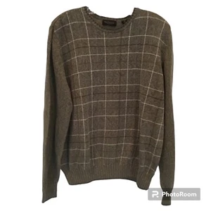 Van Heusen Grey Plaid Crew Neck Men’s Medium Pullover Sweater - Picture 1 of 7