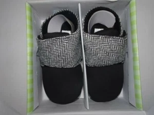 Neu JuDanzy Baby Jungen Kleinkind Schuhe Größe 6 18/24 Monate schwarz - Bild 1 von 6