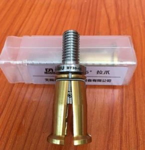 1 pieza BT30 4 pétalos abrazadera garra CNC husillo 45 grados tornillo externo tirador - Imagen 1 de 5