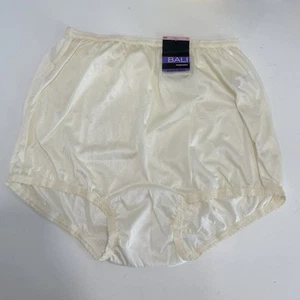 Vintage Bali Freeform Panty Brief Nylon Wide Mushroom Gusset Ivory Sz 10 (2142) - Picture 1 of 4