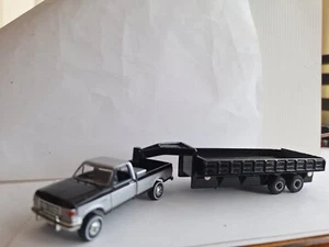 1/64 1990 Ford F250 with tandem dump trailer - Picture 1 of 1