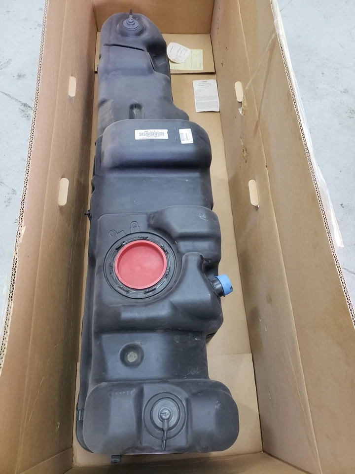 Chevrolet Express/GMC Savana 2003-2015 tanque de gasolina de 31 galones - nuevo en caja Foto 1 de 1