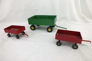 Vintage Ertl John Deere Metal Farm Trailer Grain Wagon Green Red 3 Piece LOT - Picture 1 of 8