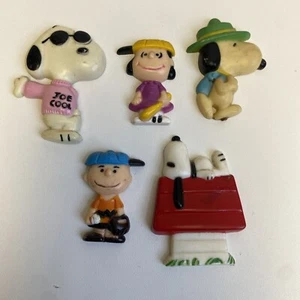 Juego de 5 imanes de nevera Charlie Brown de colección - Imagen 1 de 9