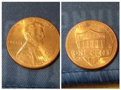 🇺🇸 (2) 2018 D Lincoln Shield Cent Out Of  Position/Tilted Collar Strike🇺🇸 - Image 1 of 4