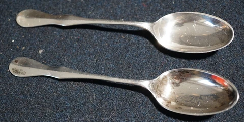 2 STIEFF COLONIAL WILLIAMSBURG QUEEN ANNE STERLING DEMITASSSE SPOONS 4 3/8" Cover