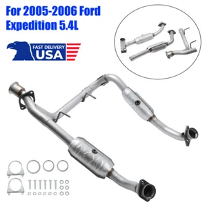 OEM Left Right Catalytic Converter Set For 2005-2006 Ford Expedition V8 5.4L - Picture 1 of 11