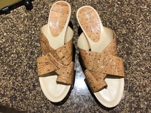 Donald J. Pliner Womens Fuji 2 Patent Cork Toe-Ring Sandal, Natural 9 M NWOB - Picture 1 of 7