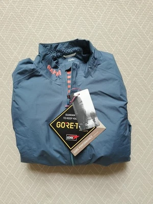 Rapha Men's Pro Team GORE-TEX Insulated Jacket - Image 1 of 4