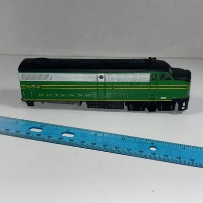 Lionel Ho Scale Rutland 852 Engine Parts Or Repair Runs No Wheels - Image 1 of 4