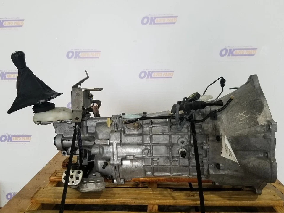 Manual Transmission PULLOUT 6 Speed 6.0L T56 LS2 2005 PONTIAC GTO 51K MILES - Image 1 of 4