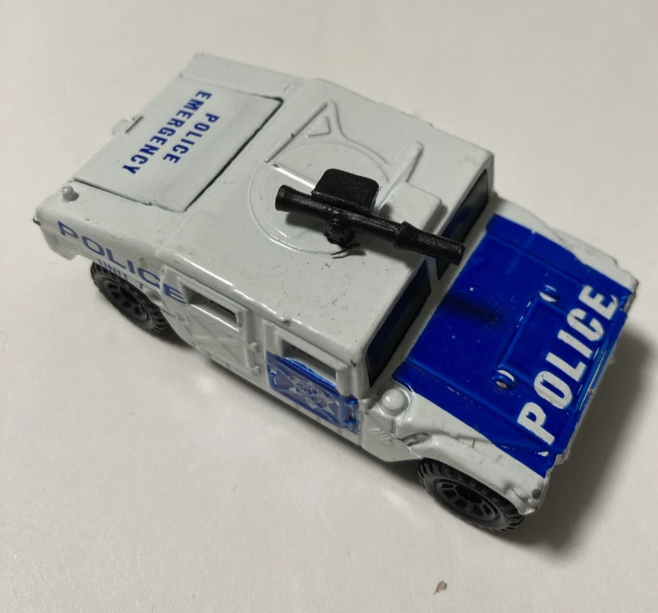 Vehículo de emergencia Tyco Matchbox 1994 White Hummer Police Foto 1 de 4