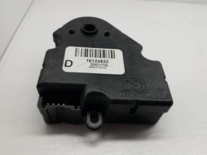A/C BLEND DOOR MOTOR 16124932 D . NEW FITS MANY VEHICALS configuration D - Picture 1 of 4