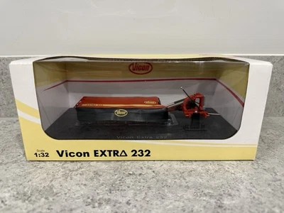 Universal Hobbies - Vicon Extra 232 Side Disc Mower - UH4286 - 1:32 - Mint/New - Image 1 of 4