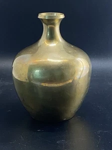 "Florero vintage de latón macizo de un solo brote 5x4"" MCM" - Imagen 1 de 5