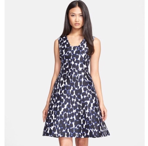 Abito Kate Spade New York taglia 2 mini fit svasato blu stampa leopardata tasche