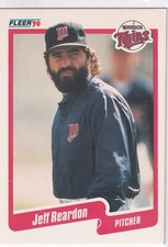 Jeff Reardon 1990 Fleer MLB Card #385 Minnesota Twins + Free Mystery Card