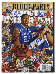 2011-12 Kentucky (11) Davis, Gilchrist +9 Signed Sports Illustrated Magazine BAS - Picture 1 of 7