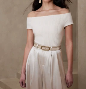 BANANA REPUBLIC Chantel Off-Shoulder Crop Top #579876 - Picture 1 of 7