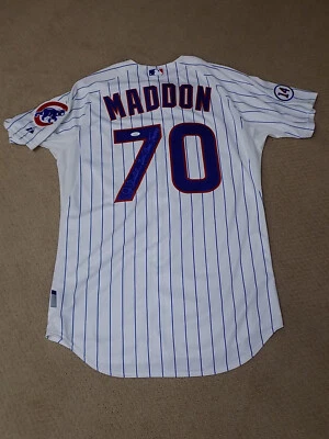 Camiseta deportiva firmada por Joe Maddon Chicago Cubs 2015 Ernie Banks JSA MLB Foto 1 de 4