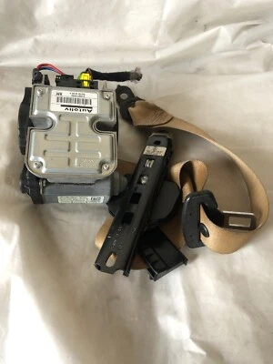 Mercedes-Benz E350 2008 - cinturón de seguridad delantero derecho - 2118600186 - 20137 OEM Foto 1 de 4