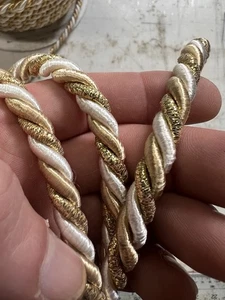 White And Gold Rope Braid With Glitter Effect Gimp Upholstery Trim Sold By Metre - Picture 1 of 5