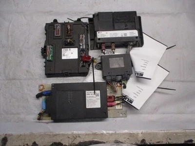 2004 2005 2006 2007 Chevrolet Silverado 1500 Communication Control Module OEM - Image 1 of 3